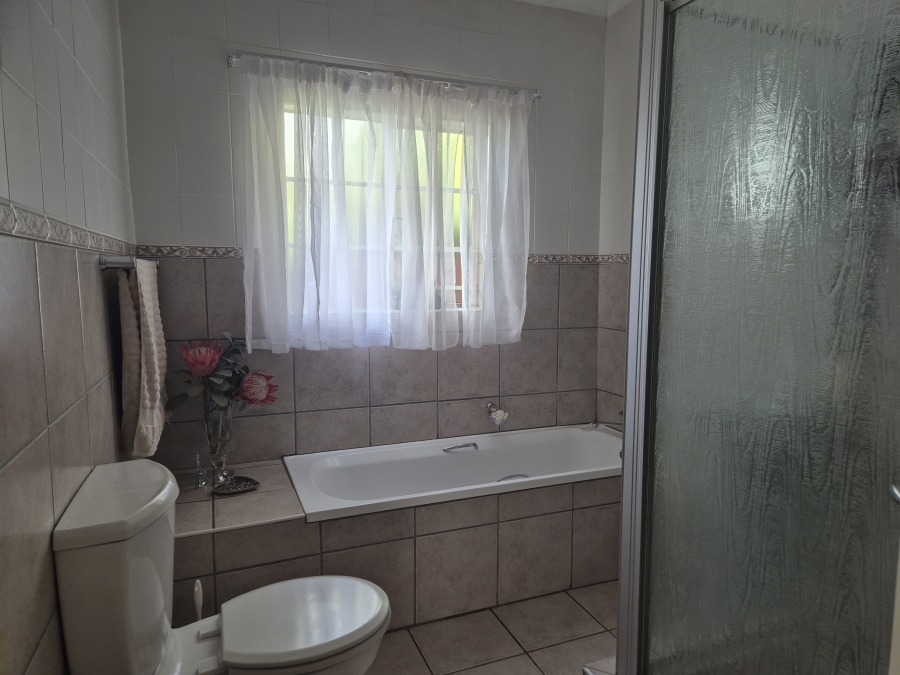 2 Bedroom Property for Sale in Flamwood North West